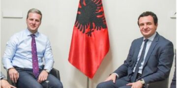 Shqipërim Arifi fjalë të rënda për Kurtin: “tradhtar”, “varrosi apiratën për bashkim të Luginës me Kosovë”