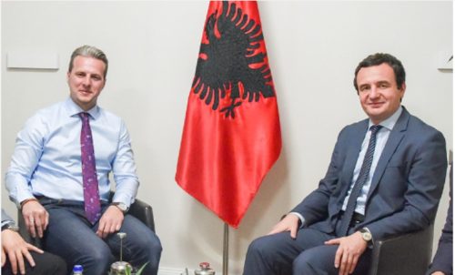 Shqipërim Arifi fjalë të rënda për Kurtin: “tradhtar”, “varrosi apiratën për bashkim të Luginës me Kosovë”