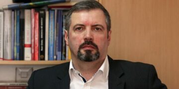 Ambasadori publikon fotografitë e armatimit që u kap sot: Kosova u angazhua në dialog, Serbia përgatiti aneksimin e Veriut