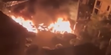 Pamje sensitive/ Momenti kur sulmohet me raketa spitali i Gazës
