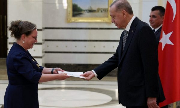 Izraeli tërheq diplomatët nga Turqia