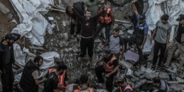 Izraeli kërkon evakuimin e 20 spitaleve në veri të Gazës