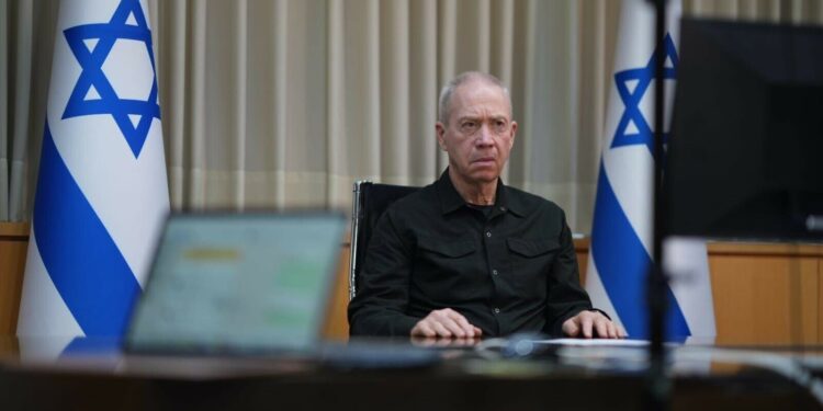 Ministri i Mbrojtjes së Izraelit: Hezbollahu i është bashkuar luftës, do të paguajë çmim të rëndë