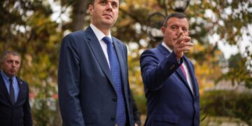 Abdixhiku godet pushtetin nga Obiliqi: Shpresoj që ndonjë gjykatës familjar s’do ia ndalë projektet Xhafer Gashit siç ndodhi me Rrugën A