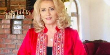 Shkurte Fejza: Ambasadori i Egjiptit më tha, vajza ime përditë këndon ‘Xhamadani vija vija