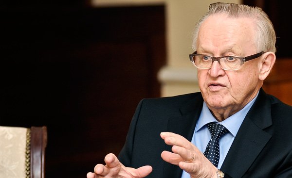Ndërron jetë Martti Ahtisaari