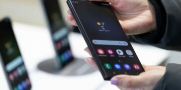 Në të ardhmen, do të kemi telefona inteligjentë ku ekranet do të riparohen vetë