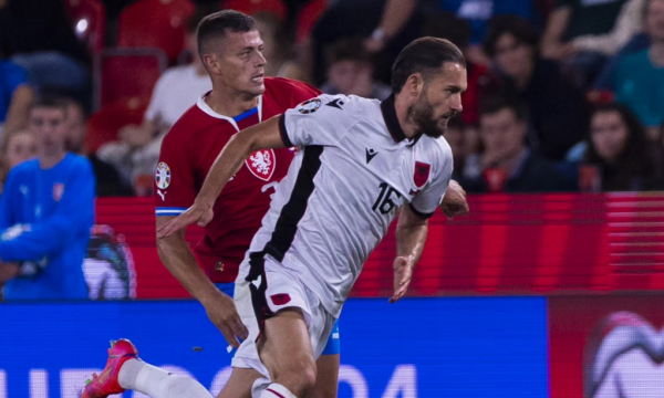 Bastoret favorizojnë Çekinë para Shqipërisë