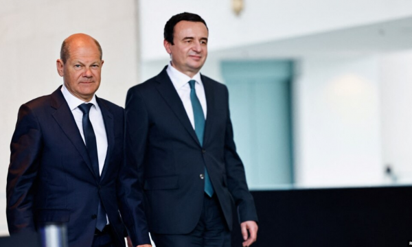 Kancelari Scholz të hënën në Tiranë për Samitin e Procesit të Berlinit, pritet të takohet me Kurtin