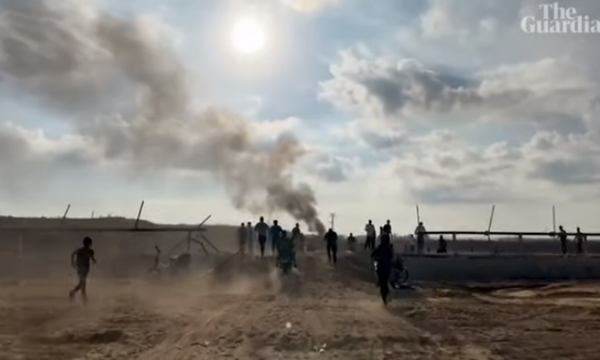 Sulmet terroriste në Izrael, The Guardian: Së paku 100 izraelitë të vrarë