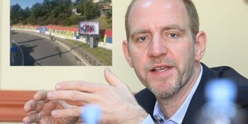Bieber: Muralet “Kur ushtria të kthehet në Kosovë” të shkruara në Serbi, sinjal se si qeveria dëshiron që shoqëria të mendojë për Kosovën