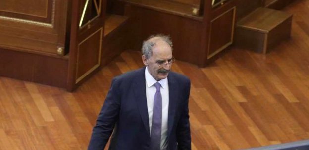Deputeti i LVV-së, Kokaj merr pjesë i vetëm në seancë për mbështetje urgjente financiare të Policisë së Kosovës