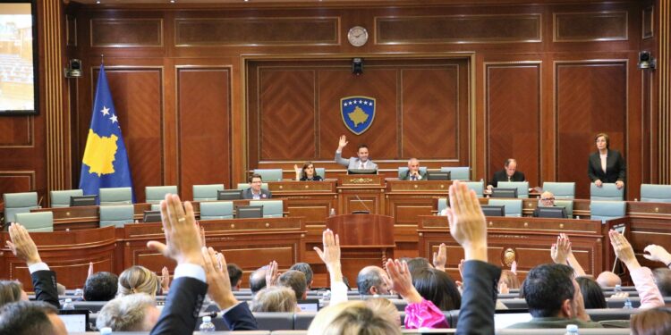 KDI kritika pozitës e opozitës: Të mos ndiqet praktika kushtëzuese, Kuvendi me ritëm të ngadaltë dhe jo efektiv të punës