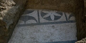 Një mozaik i rrallë romak zbulohet në Durrës