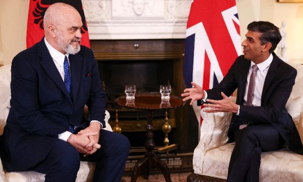 Edi Rama të premten në Britaninë e Madhe, takim me Rishi Sunak! Në fokus emigrantët