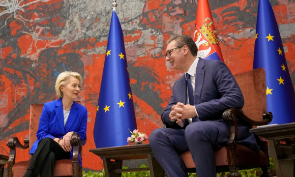 Von der Leyen i kërkon Vuçiqit ta mbështesë statutin e Asociacionit dhe t’i zbatojë marrëveshjet ekzistuese