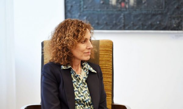 “Disa prej trupave ishin masakruar në mënyrë brutale”, rrëfimi i Ambasadores së Izraelit në Kosovë