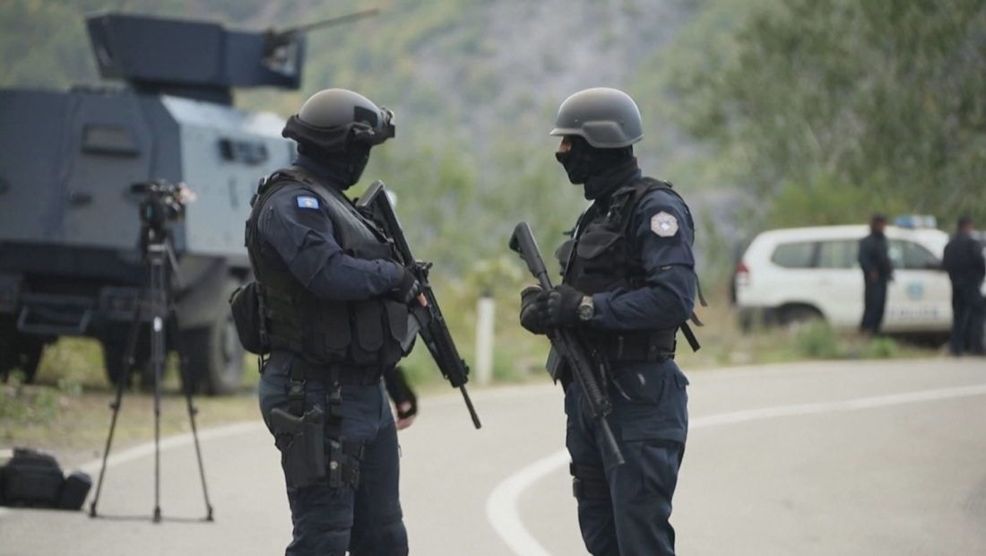 S’ka pardon/Postoi fotografi me armë, Policia ndalon për verifikim një serb në Leposaviq