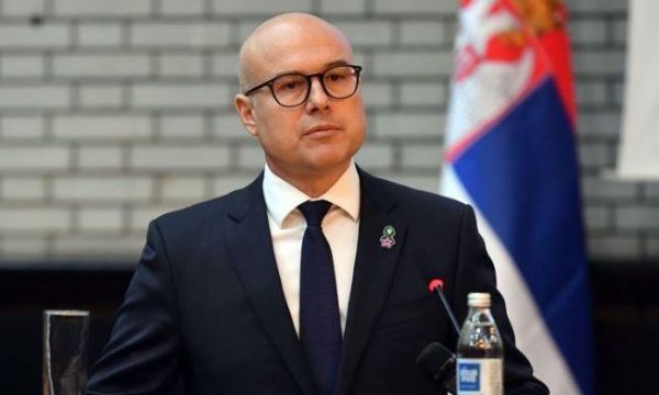 Viktimizohet Vuçeviq rreth sulmit terr**ist në Banjskë: Ne asgjë nuk punojmë pas shpine