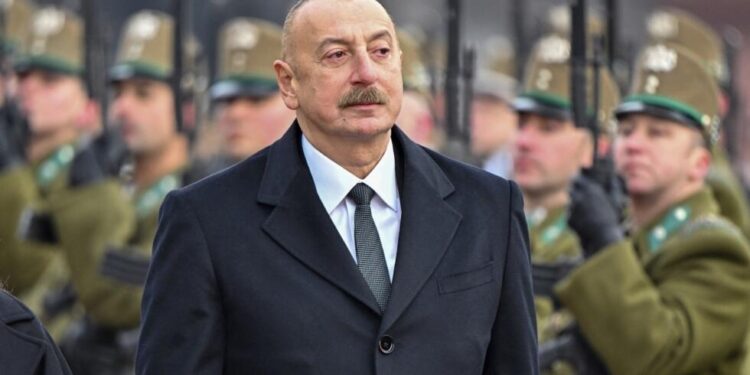 Azerbajxhani akuzon Francën se po nxit një luftë të re rajonale