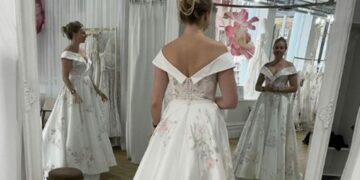 Diçka nuk shkon në këtë imazh, gruaja bëhet virale me fustanin e saj të nusërisë