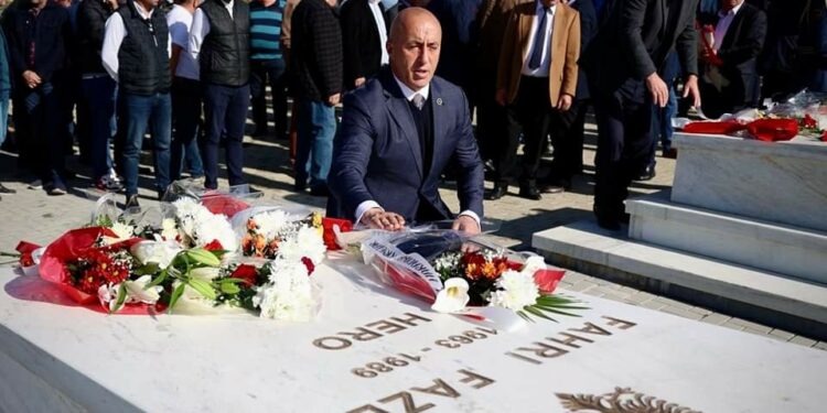 Haradinaj kujton heronjtë Afrim Zhitia e Fahri Fazliu: Jeta dhe vepra e tyre motivuan brezat për çlirimin e Kosovës
