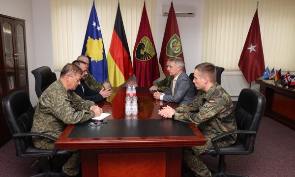 Gjermania i dhuron FSK’së dy kamionë, Maqedonci: Deri në fund të vitit donacioni i pranuar pritet të arrijë në gati 4 milionë euro
