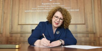 Bizneset “Rent a car”, Ministria e Tregtisë u vendos kushte për operim