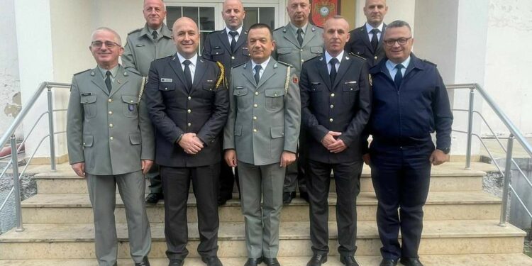 Ushtria e Kosovës dhe e Shqipërisë takohen për të avancuar bashkëpunimin