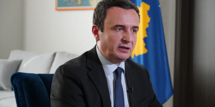 Pas Spanjës, Kurti kthehet në Francë për diskutimin mbi temën e “ndërtimit të një bote më të sigurt”