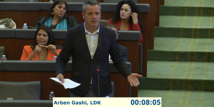 Arben Gashi: Zjarri në IML mund të jetë shkaktuar qëllimshëm për të zhdukur prova kriminale