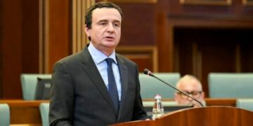 Kurti në Kuvend: Kurrë më shtrenjtë s’kanë qenë armët, kurrë më shumë s’kemi blerë