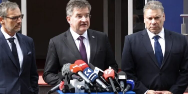 Dialogu Kosovë-Serbi, Lajcak paralajmëron se do të ketë zhvillime shumë shpejt