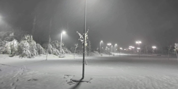 E papritur: 22 centimetra ka arritur sasia e borës në këtë fshat të Kosovës