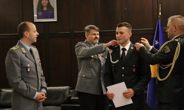Kadeti i FSK-së diplomon në akademinë ushtarake të ushtrisë gjermane