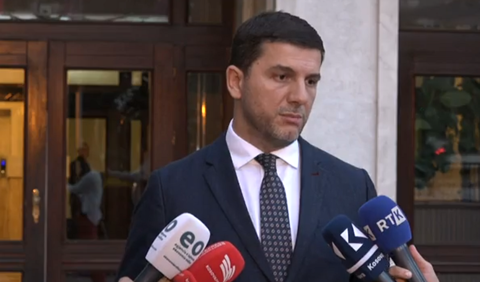 Krasniqi thotë se kërcënimet që u bënë ndaj tij ndërlidhen me situatën në veri