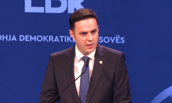 Abdixhiku tregon pse ka refuzuar ta shoh draft statutin e Asociacionit