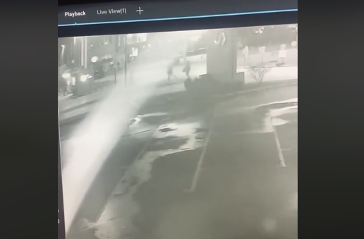 Publikohen pamje të reja nga grabitja e armatosur në Ferizaj, disa persona shihen duke vendosur eksploziv