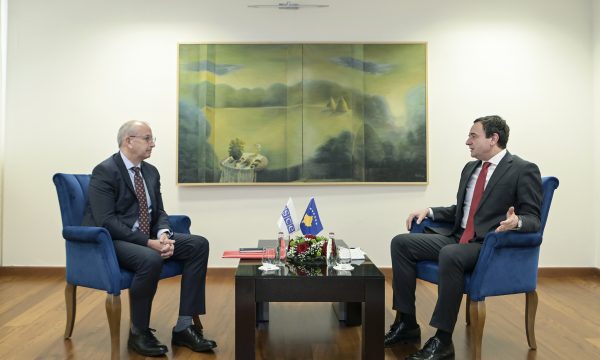 Kurti takon shefin e OSBE-së: Për zgjedhjet serbe duhet marrëveshje ndër-shtetërore me kërkesë nga Beogradi