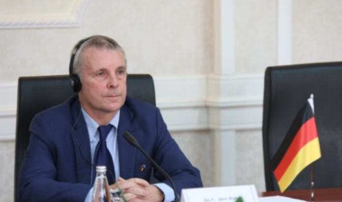 Rohde: Është shumë e rëndësishme “që të arrihet një momentum në bisedimet me Serbinë”
