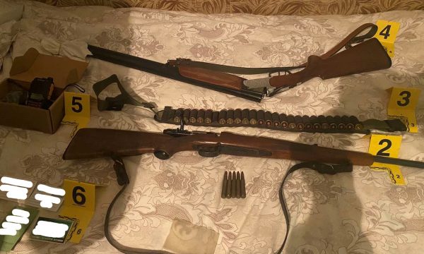 Konfiskohen armë dhe arrestohet një person në Zubin Potok