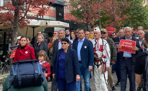 “Pa drejtësi nuk ka qetësi”, fillon protesta për Astrit Deharin