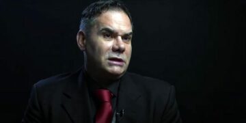 Politikani serb: Gjithmonë do t’i kërkoj falje popullit shqiptar për krimet që kriminelët serbë i kanë kryer