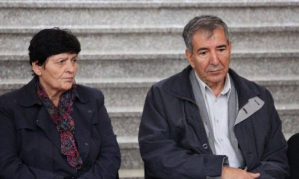 Prindërit e Deharit kërkojnë shkarkimin nga rasti dhe ndjekjen penale të prokurorit që kërkoi intervistimin e Haxhiut