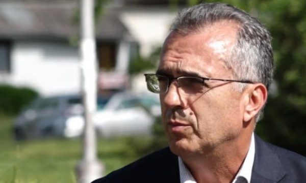 Dugolli për Kurtin: Para se ta takoja në burgun e Nishit, kisha paragjykime për të për shkak të flokëve