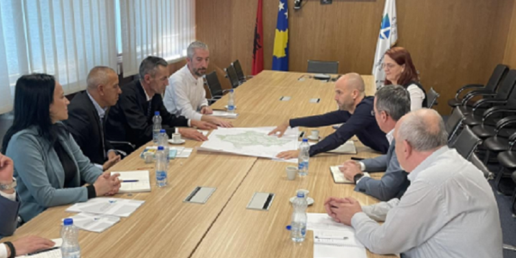 AKK-ja takohet me kryetarët e komunave veriore, diskutohet për funksionalizimin e Zyreve Kadastrale Komunale