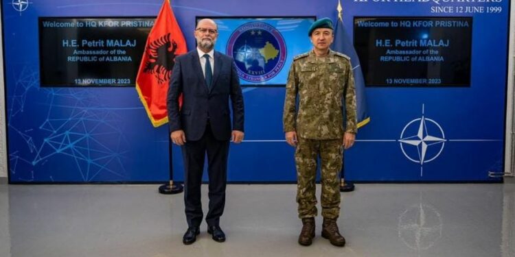 Ambasadori Malaj: Në vitin 2024, Shqipëria do të rrisë prezencën e KFOR-it në Kosovë