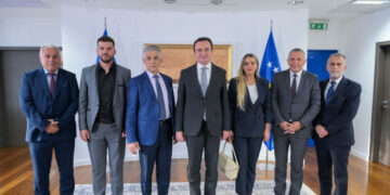 Kurti mbledh liderët e partive shqiptare të Luginës, takimi mbahet pasdite