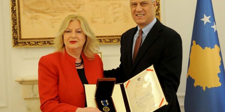 Edita Tahiri e quan Hashim Thaçin figurë historike: Do ta përballosh sfidën që ke