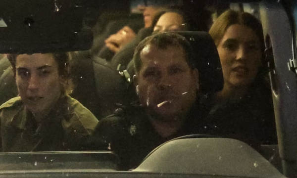 Dhjetëra pengje izraelite e të huaj të liruar në tre ditë armëpushim